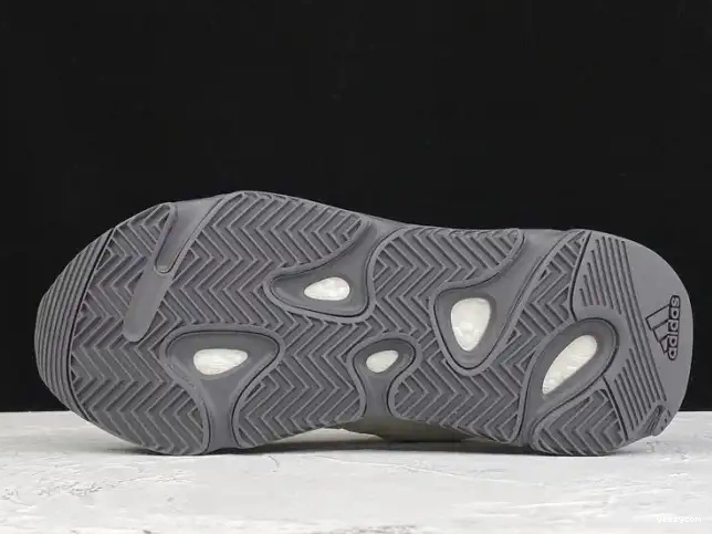 Boost FY3729 MNVN Bone Yeezy 700 Adidas 0502